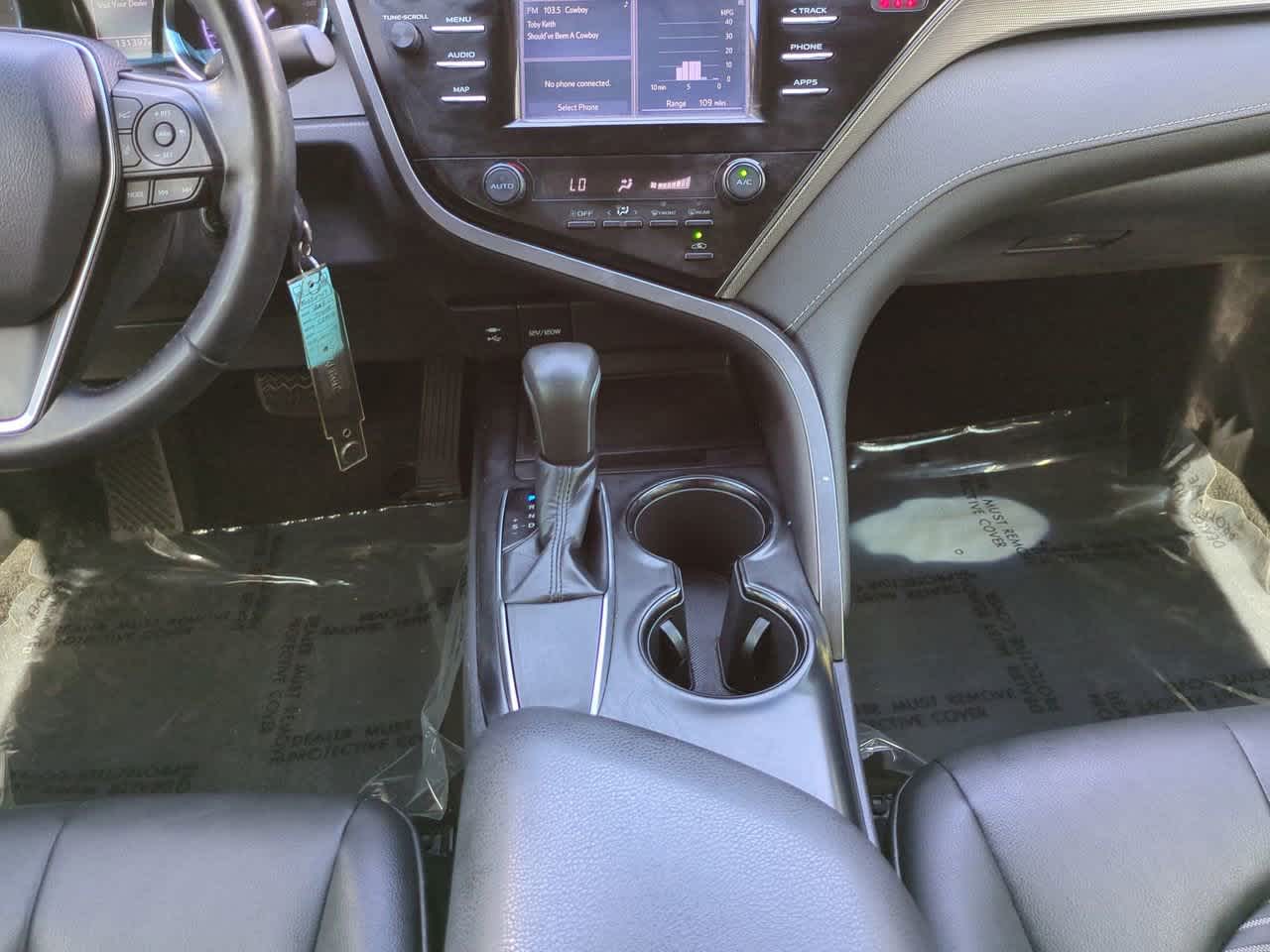 Thumbnail: 2019 Toyota Camry - 17