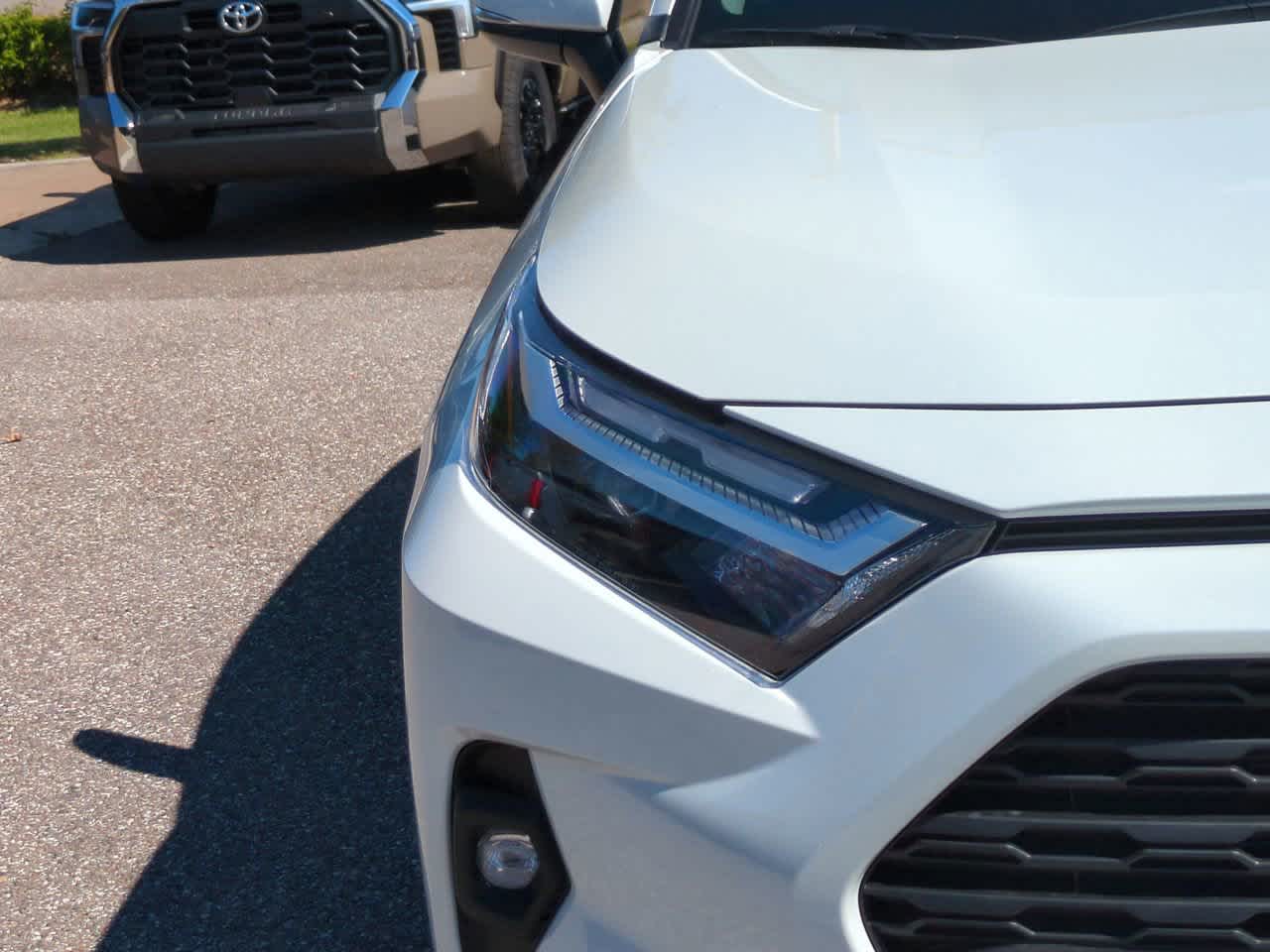 Thumbnail: 2025 Toyota RAV4 - 10