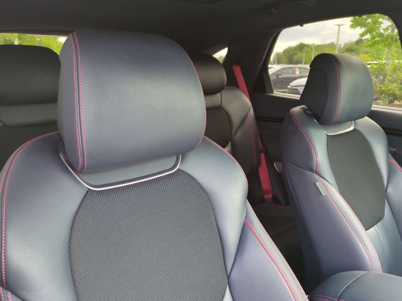 Thumbnail: 2023 Genesis GV70 - 7