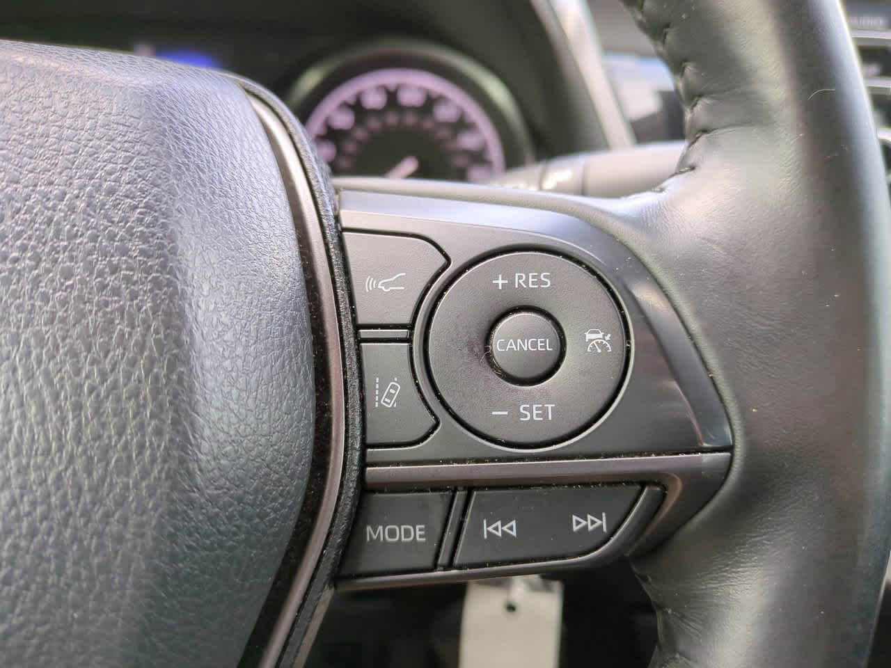 2023 Toyota Camry SE 23