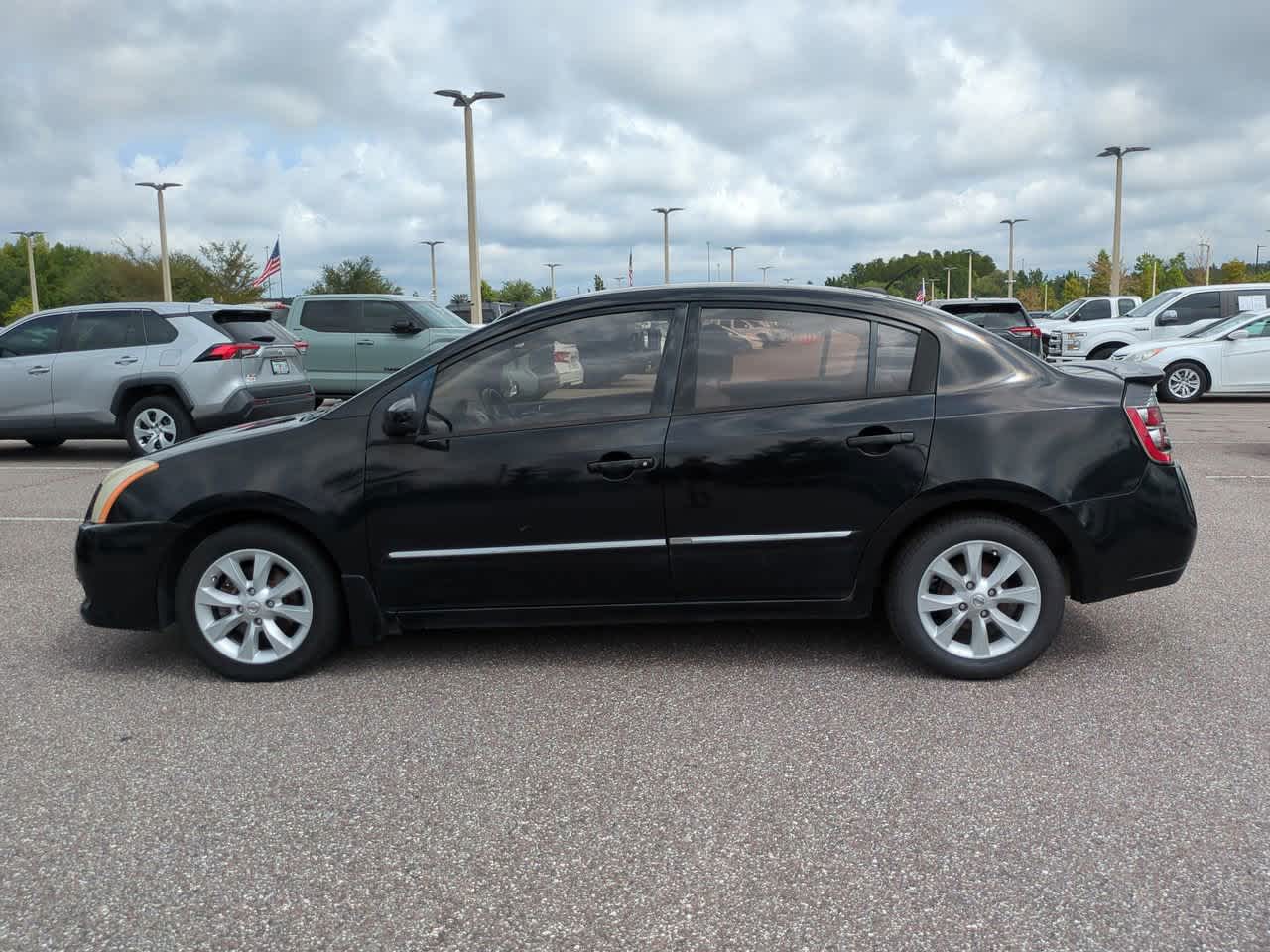 Thumbnail: 2011 Nissan Sentra - 3