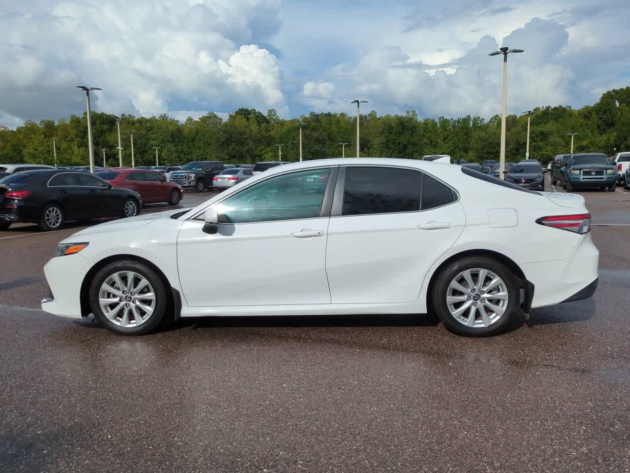 Thumbnail: 2019 Toyota Camry - 3