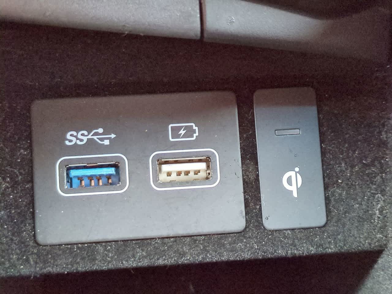 Thumbnail: 2023 Genesis GV70 - 22