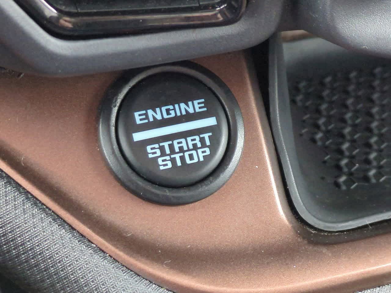 Thumbnail: 2022 Ford Bronco Sport - 26