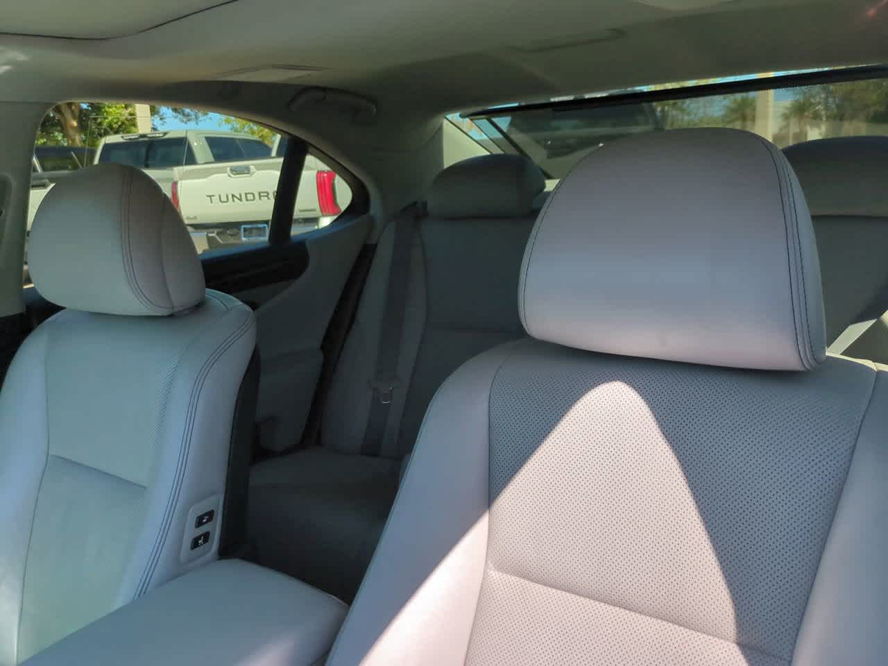 Thumbnail: 2014 Lexus LS - 8