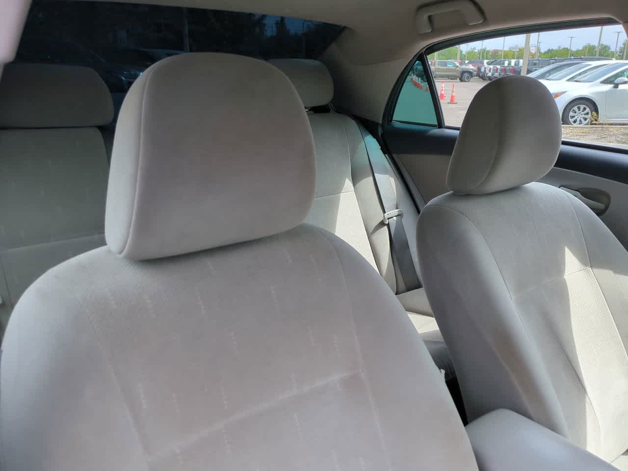 Thumbnail: 2012 Toyota Corolla - 7