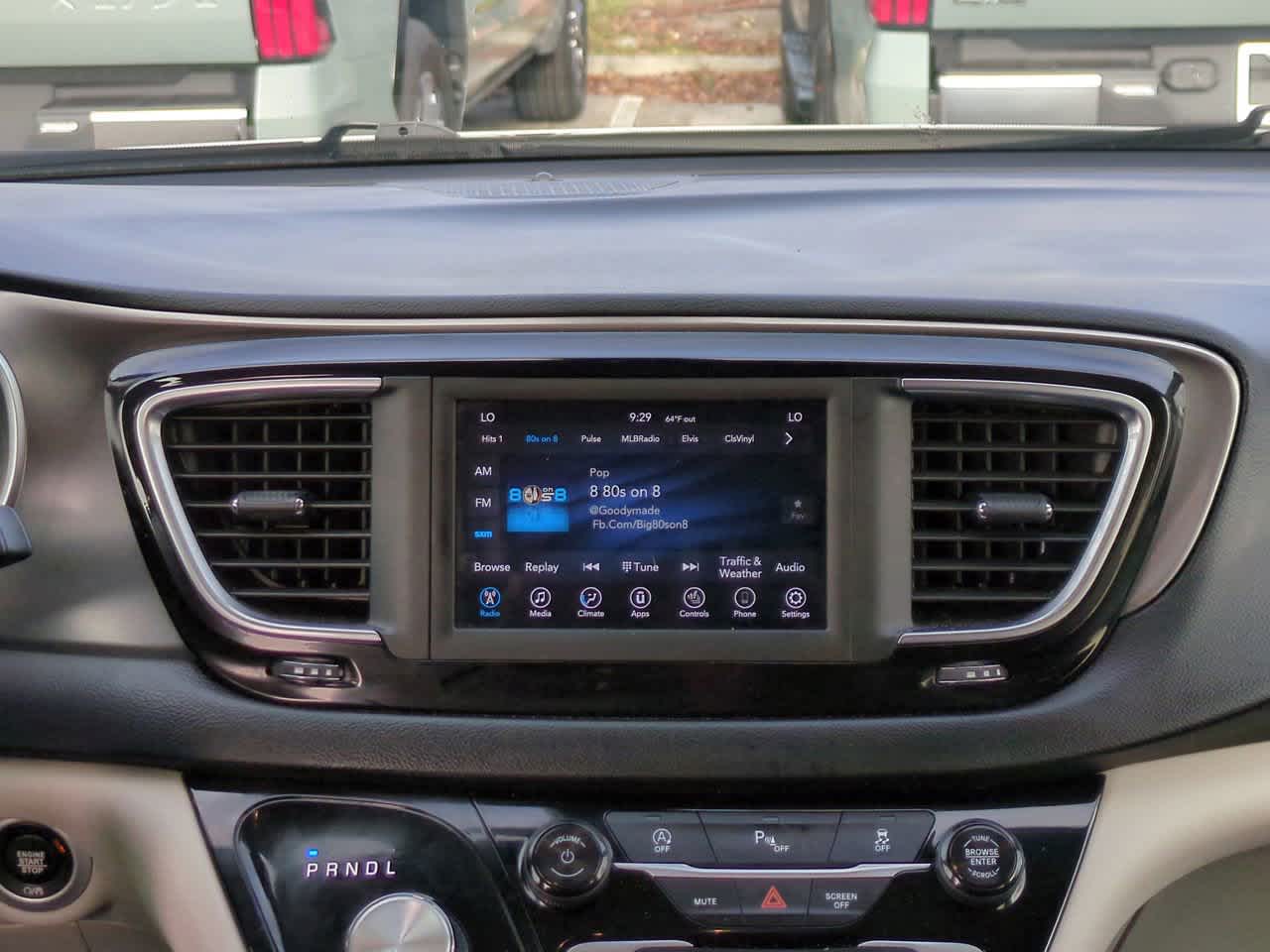 Thumbnail: 2020 Chrysler Pacifica - 18