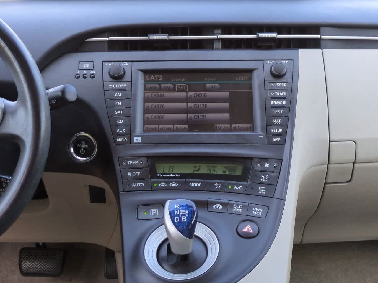 Thumbnail: 2010 Toyota Prius - 17