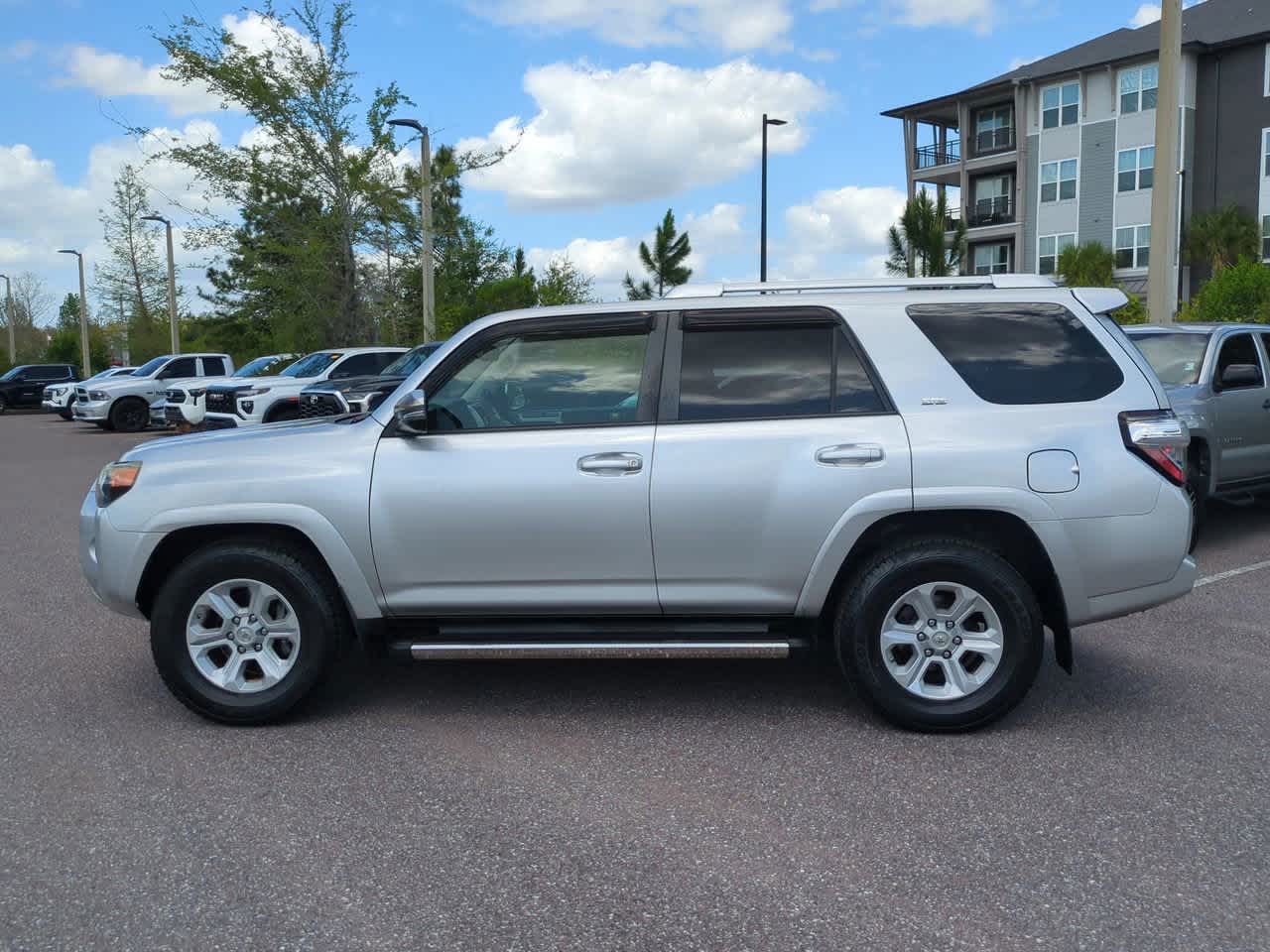 Thumbnail: 2014 Toyota 4Runner - 3