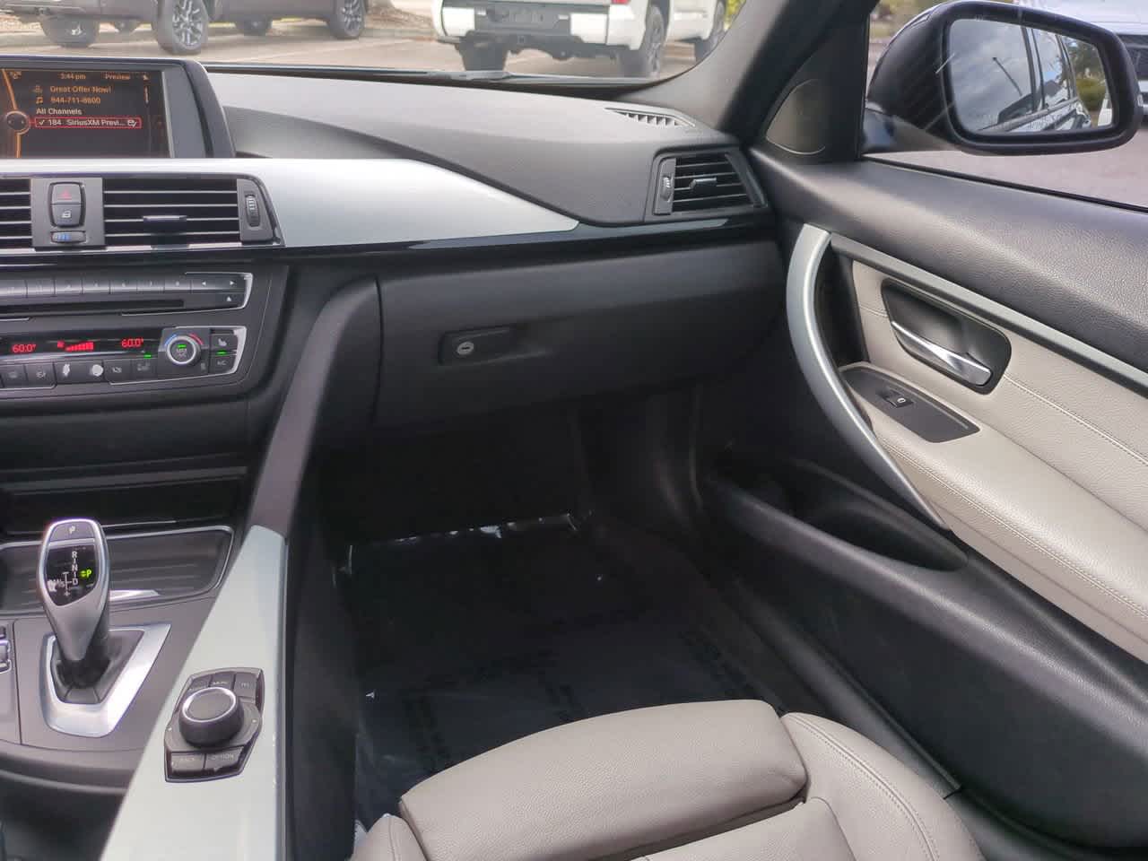 Thumbnail: 2013 BMW 3 Series - 16