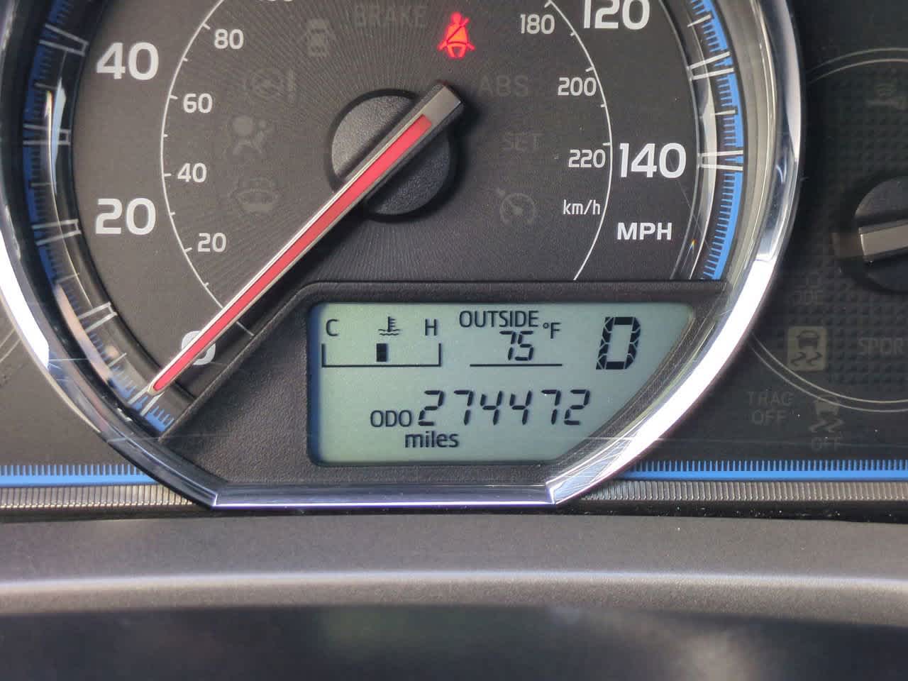 Thumbnail: 2014 Toyota RAV4 - 26