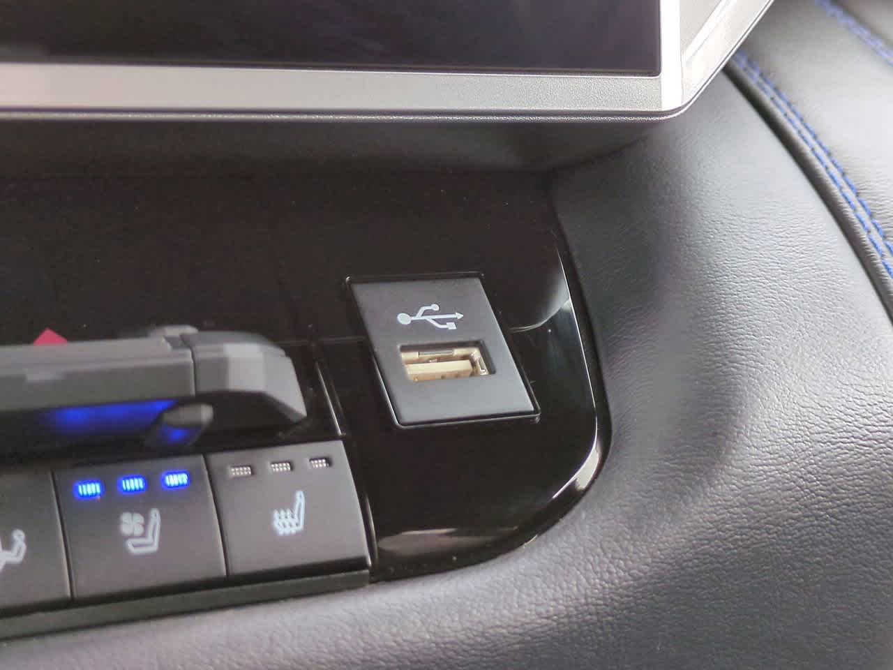 Thumbnail: 2025 Toyota Tundra - 21