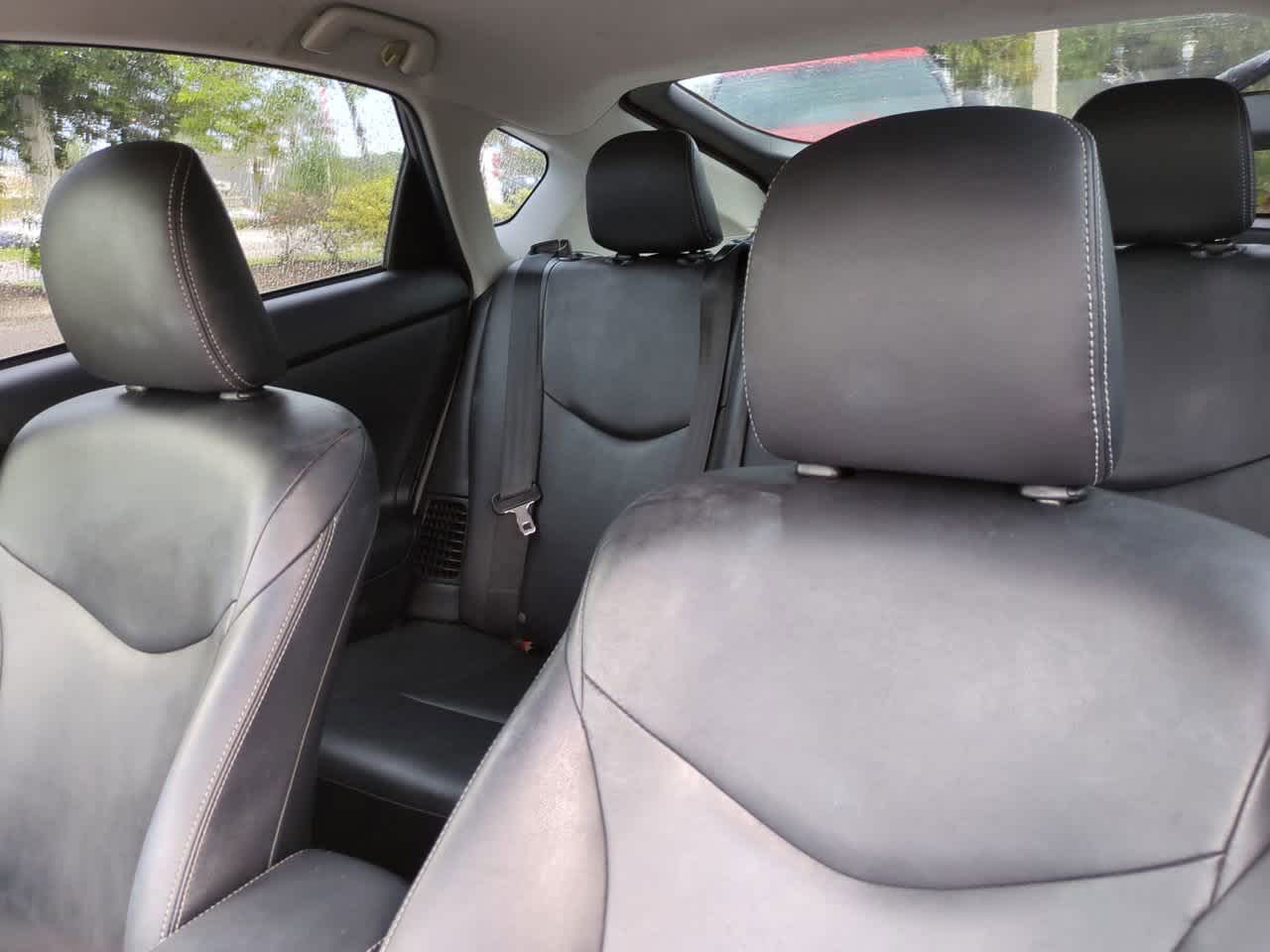 Thumbnail: 2015 Toyota Prius - 8
