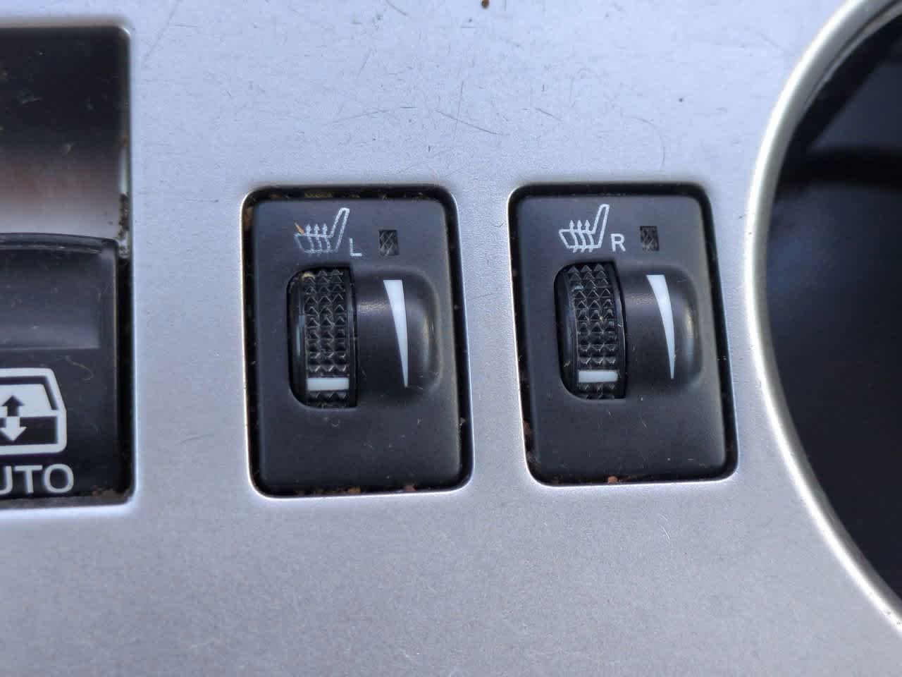 Thumbnail: 2014 Toyota 4Runner - 23