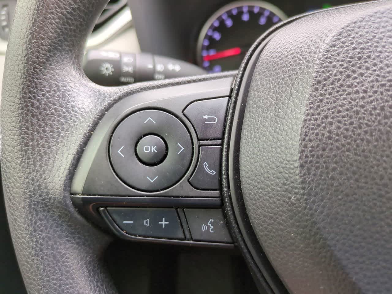 Thumbnail: 2019 Toyota RAV4 - 24