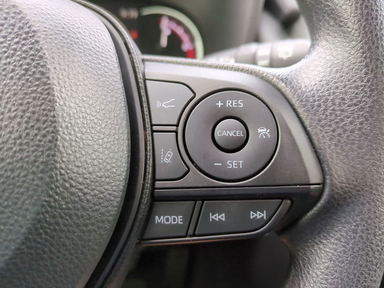 Thumbnail: 2025 Toyota RAV4 - 24