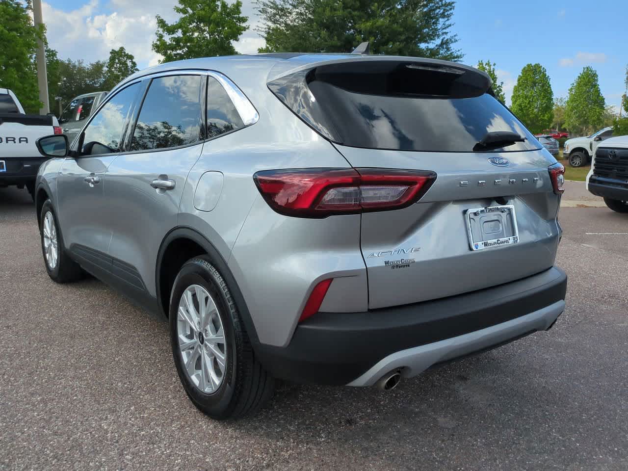 Thumbnail: 2023 Ford Escape - 4
