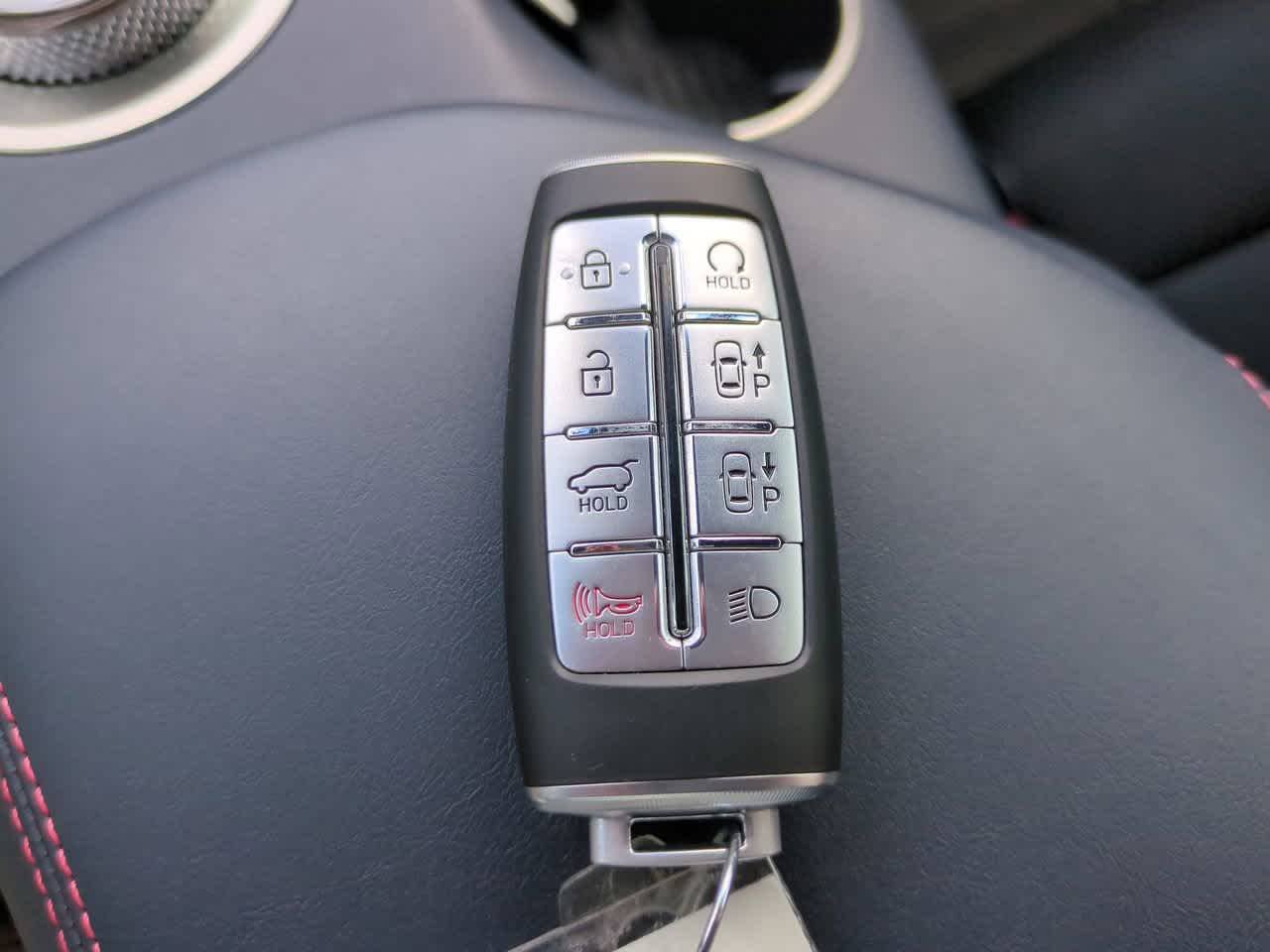 Thumbnail: 2023 Genesis GV70 - 29