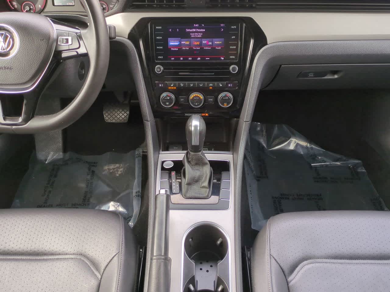 Thumbnail: 2022 Volkswagen Passat - 18