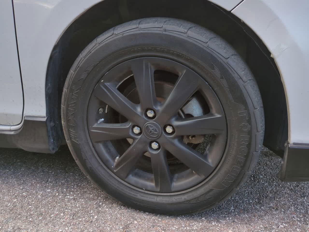 Thumbnail: 2017 Toyota Prius c - 9