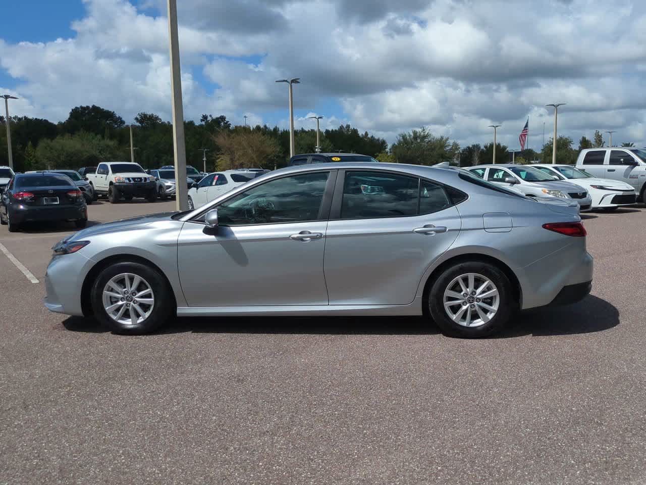 Thumbnail: 2025 Toyota Camry - 3