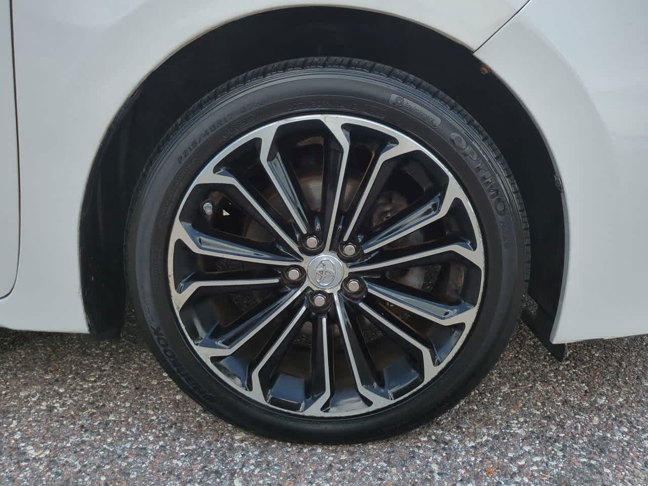 Thumbnail: 2014 Toyota Corolla - 11