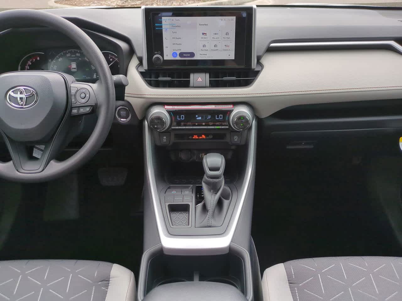 Thumbnail: 2025 Toyota RAV4 - 18