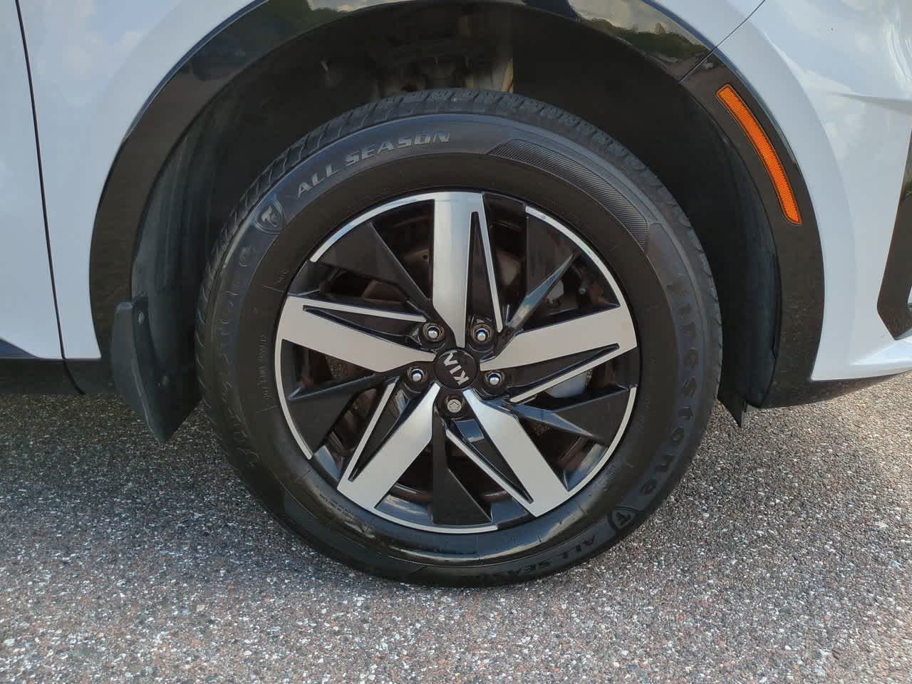 Thumbnail: 2021 Kia Sorento - 11