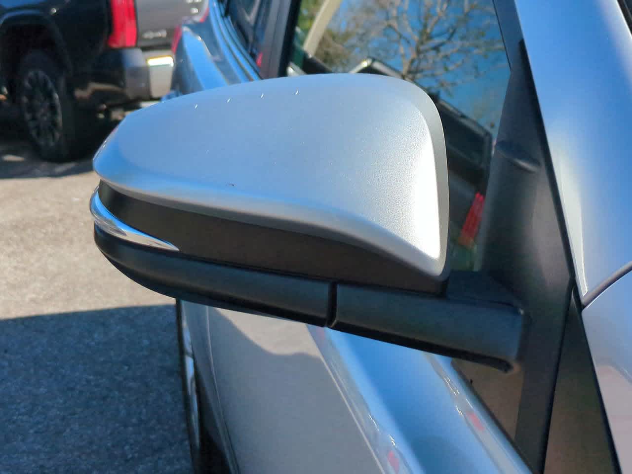 Thumbnail: 2013 Toyota RAV4 - 12