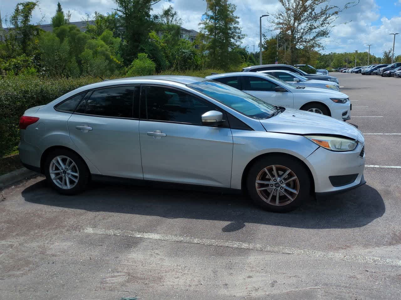 Thumbnail: 2015 Ford Focus - 6