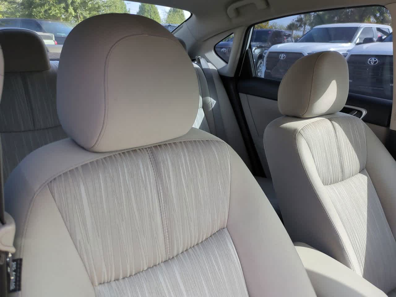 Thumbnail: 2016 Nissan Sentra - 7