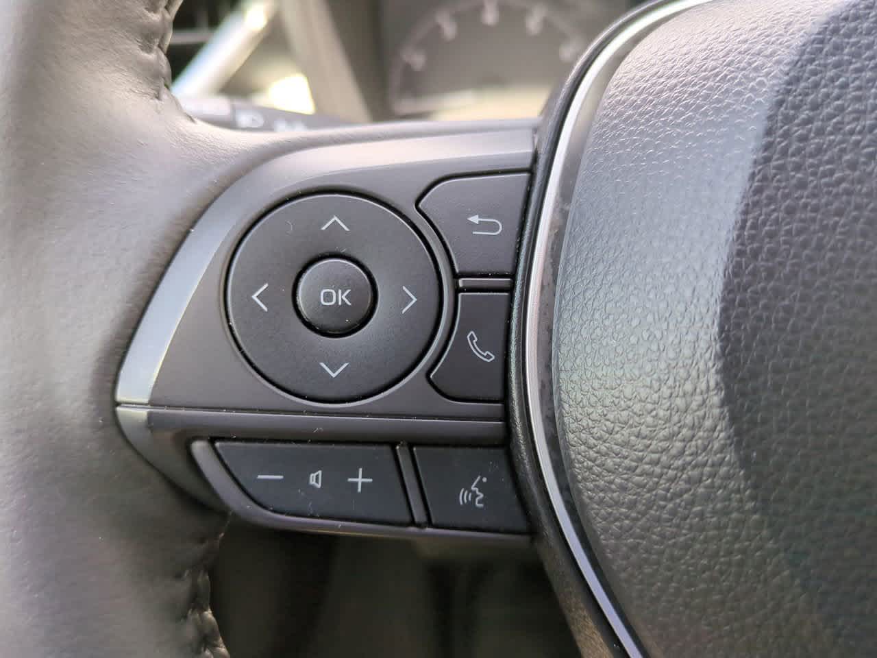 2024 Toyota Corolla SE 22