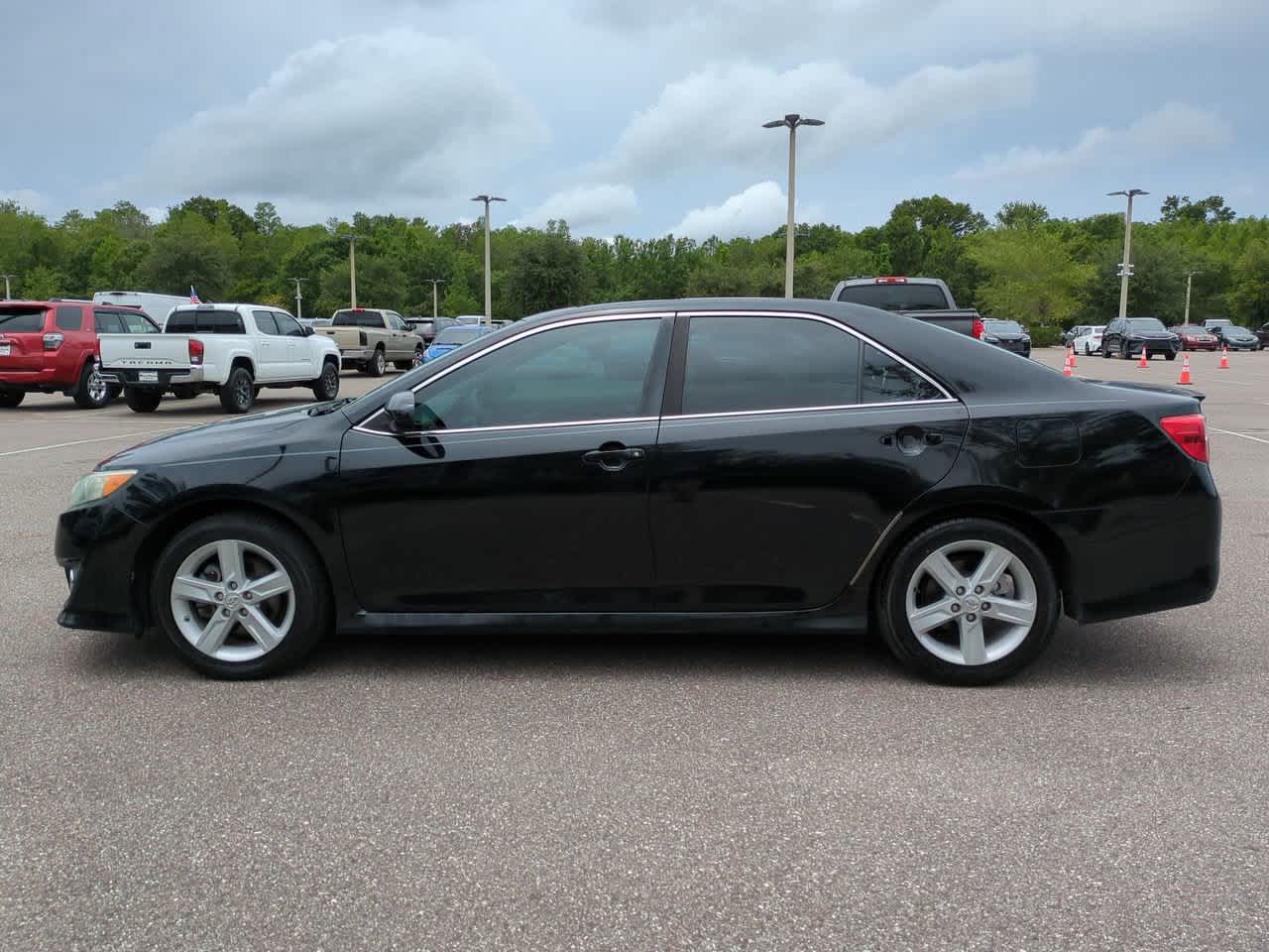 Thumbnail: 2013 Toyota Camry - 3