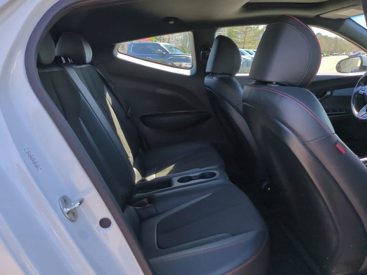 Thumbnail: 2019 Hyundai Veloster - 12