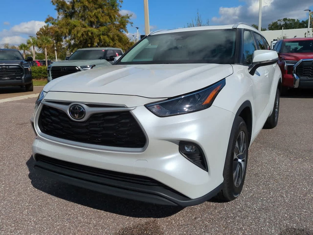 Certified 2024 Toyota Highlander LE SUV