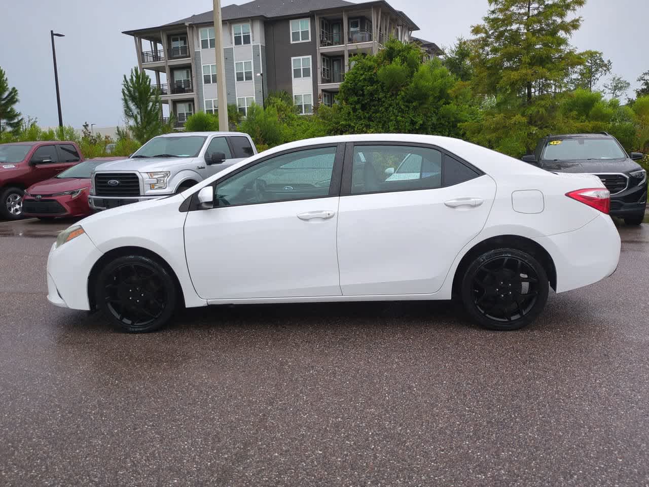 Thumbnail: 2014 Toyota Corolla - 3