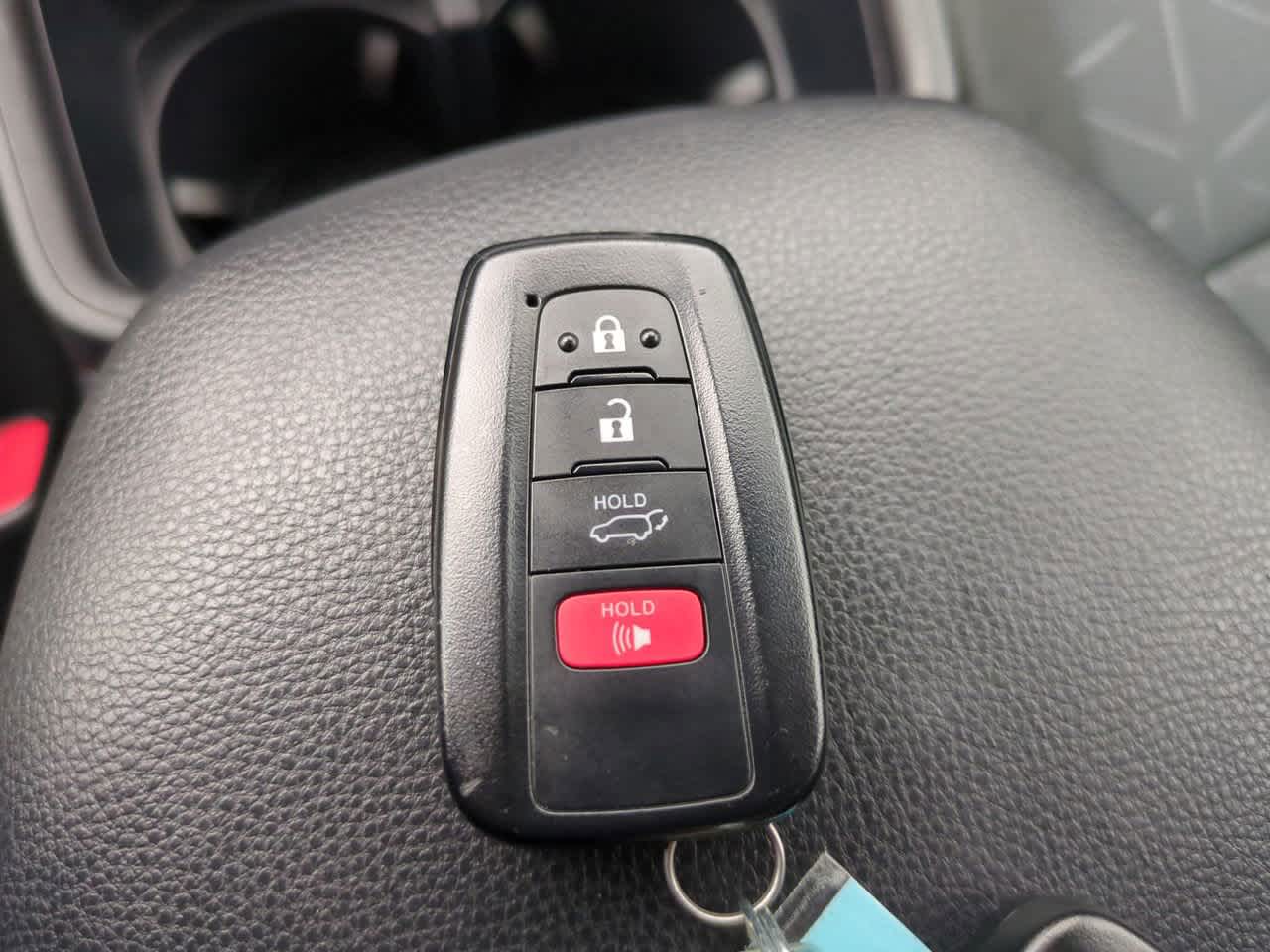 Thumbnail: 2025 Toyota RAV4 - 26