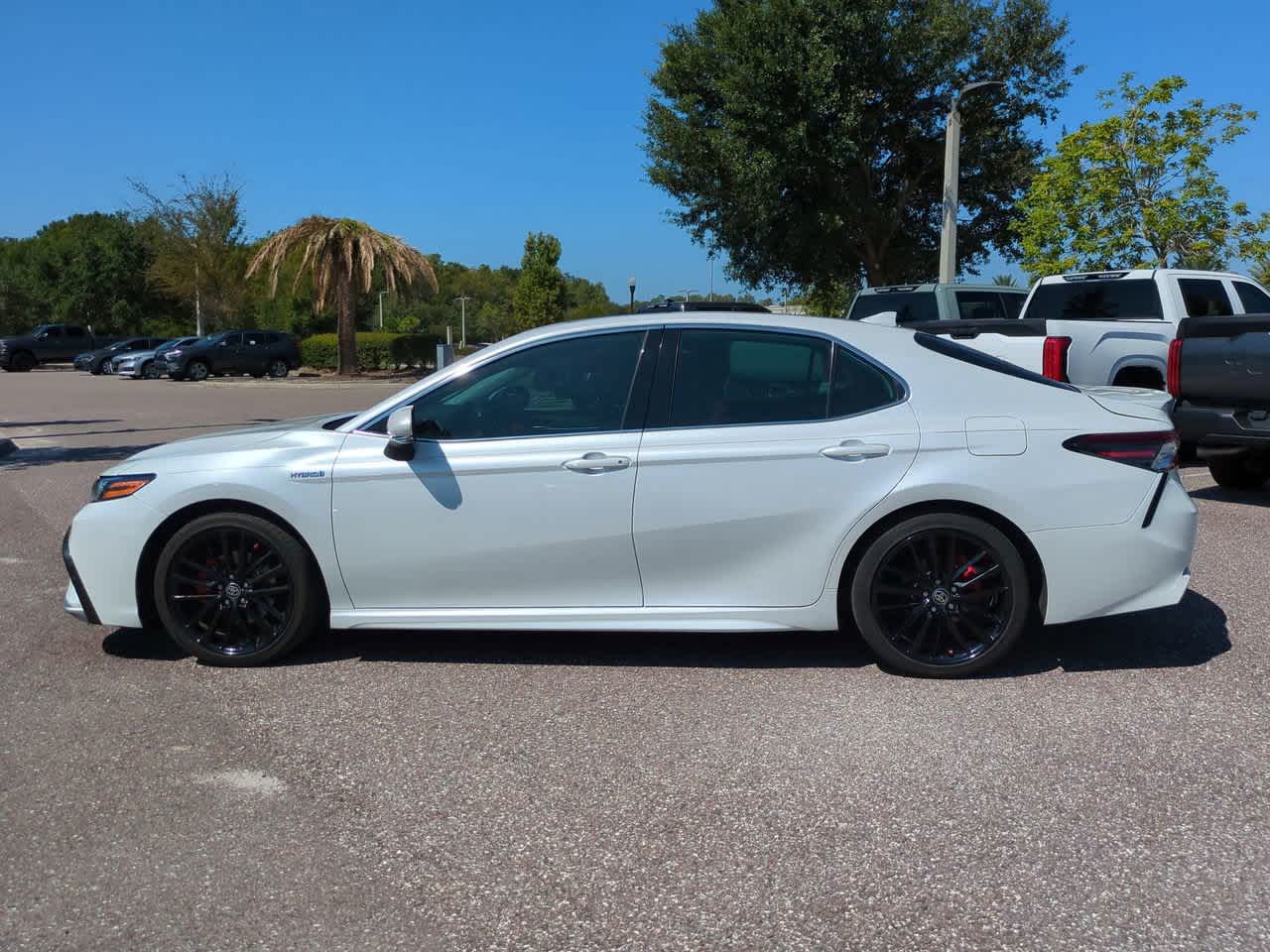 Thumbnail: 2021 Toyota Camry - 3