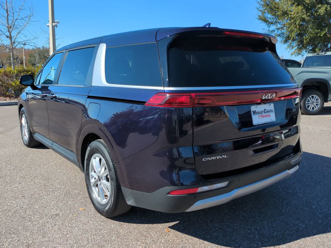 Thumbnail: 2024 Kia Carnival - 4