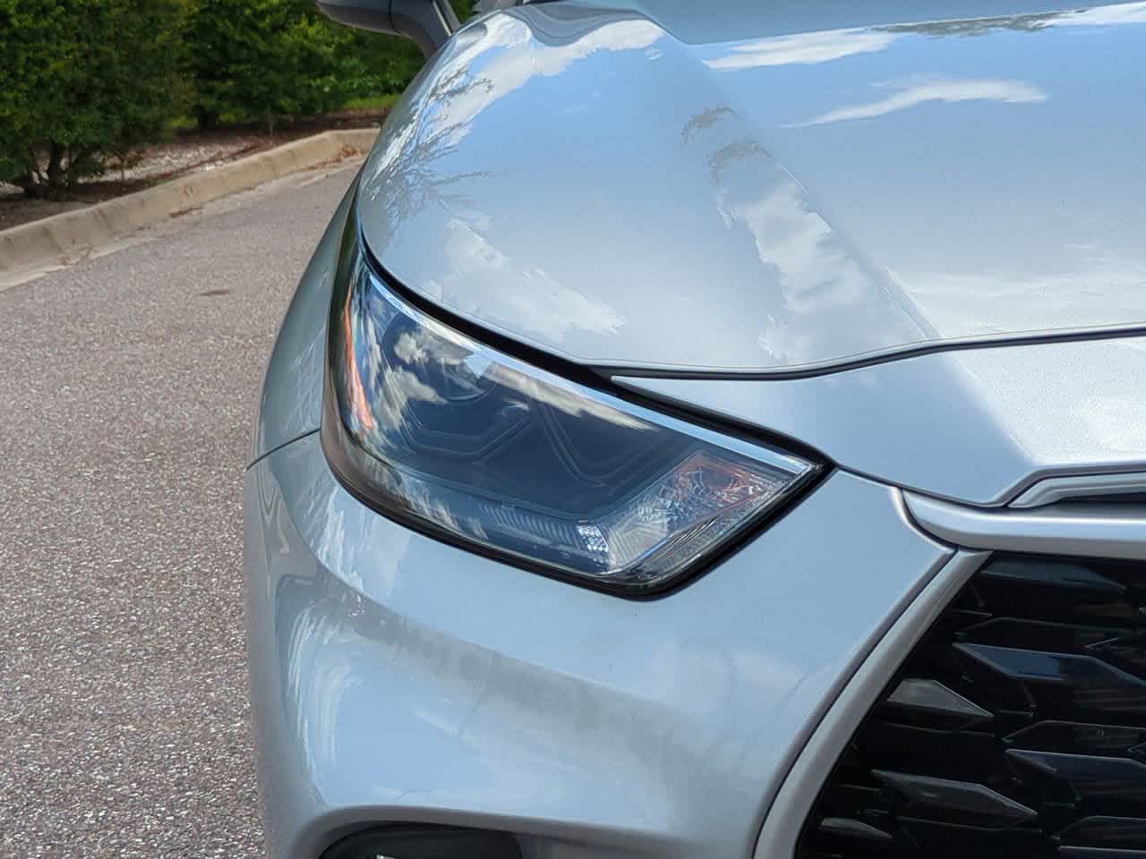 Thumbnail: 2022 Toyota Highlander - 10