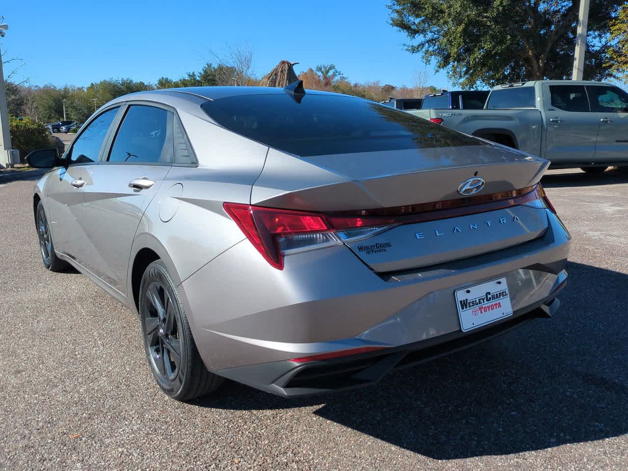 Thumbnail: 2023 Hyundai Elantra - 4