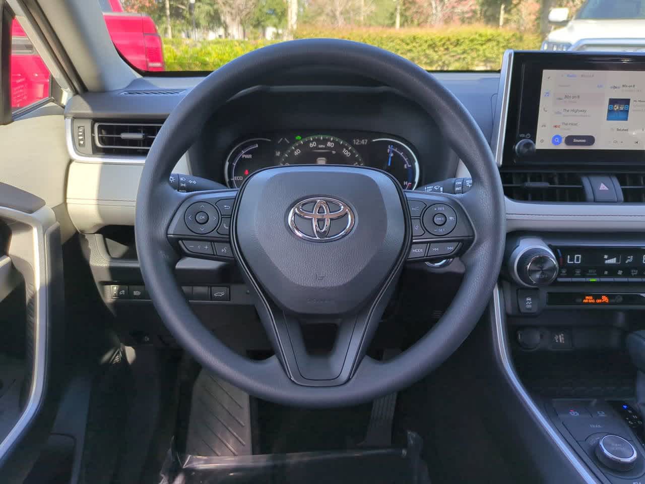 Thumbnail: 2025 Toyota RAV4 - 15