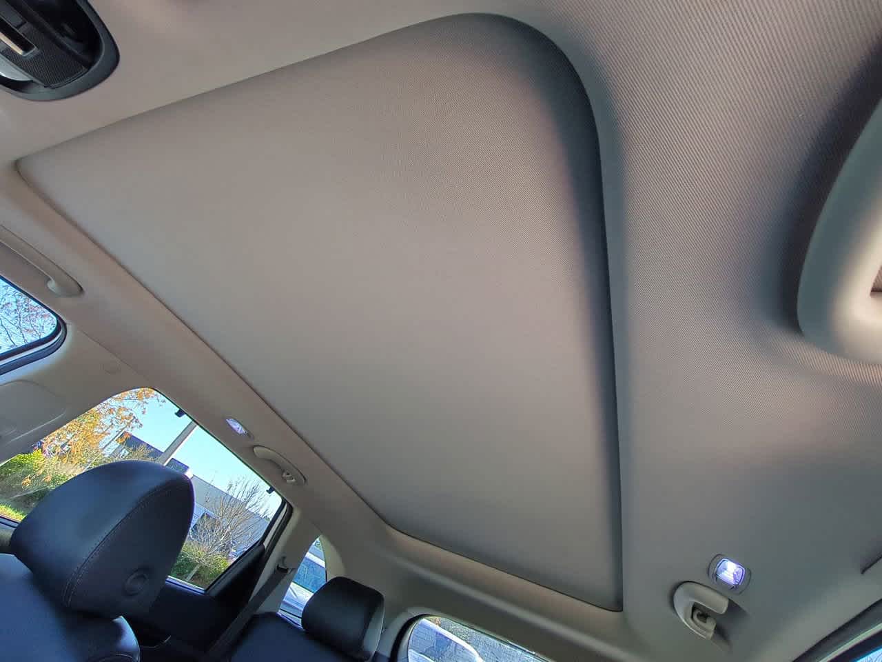 Thumbnail: 2019 Kia Sorento - 19