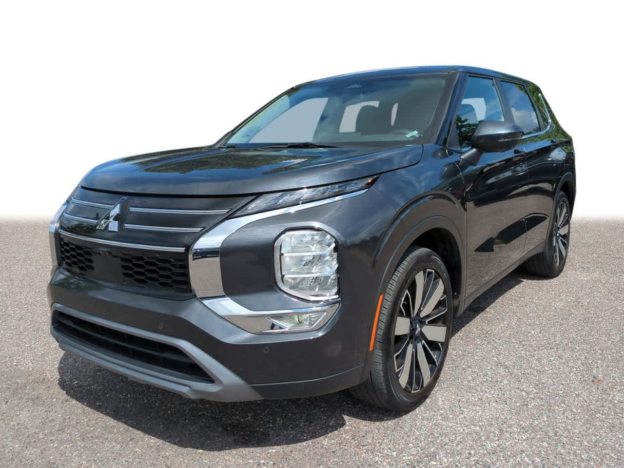 Thumbnail: 2025 Mitsubishi Outlander - 1