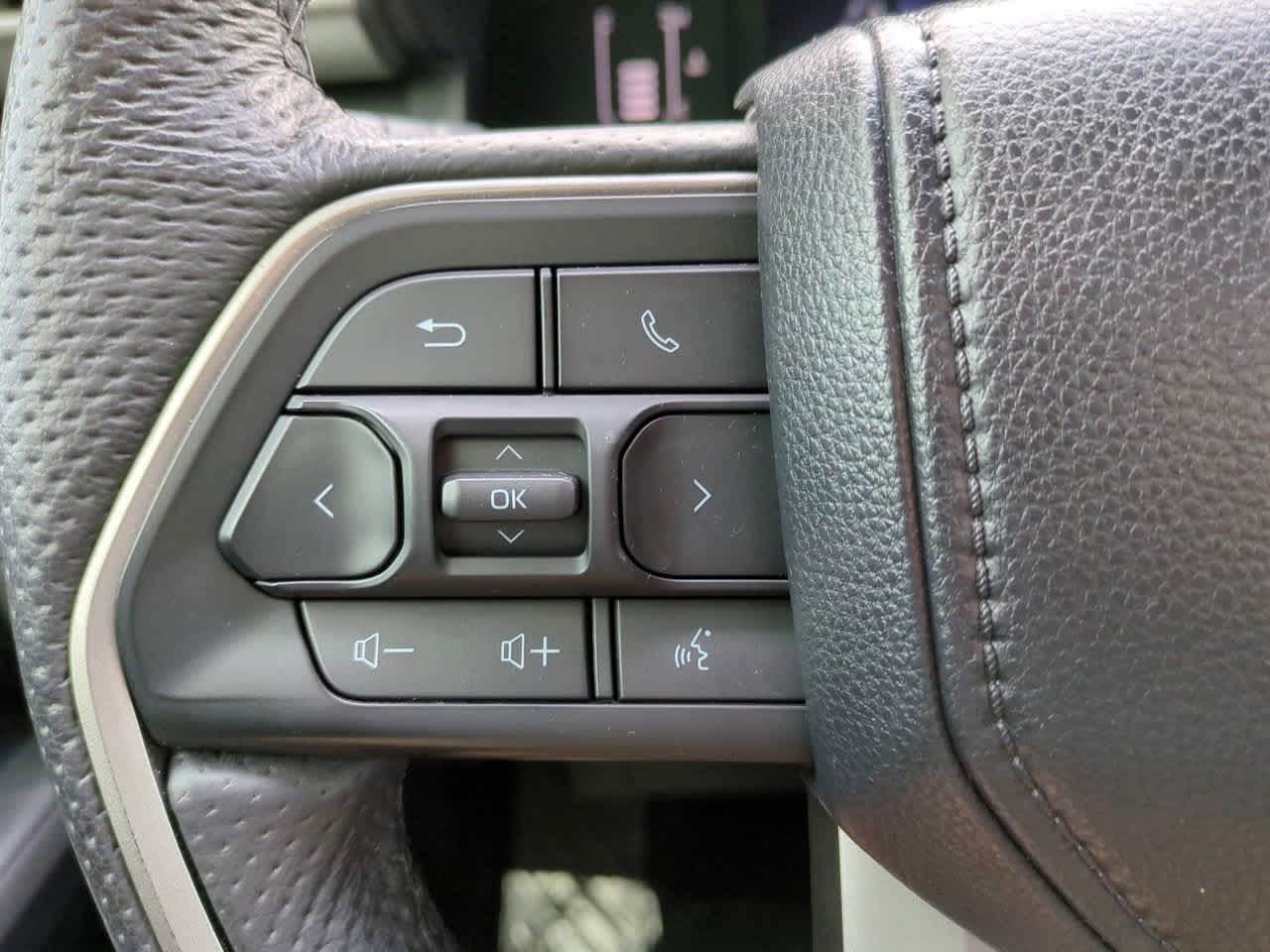 2024 Toyota Tacoma SR5 21