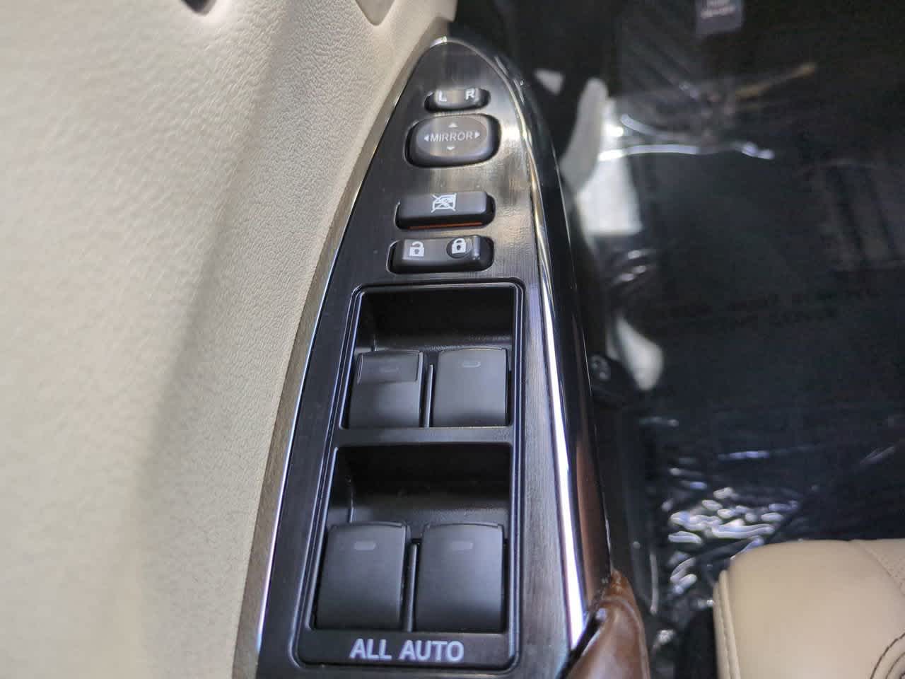 Thumbnail: 2016 Toyota Avalon - 24