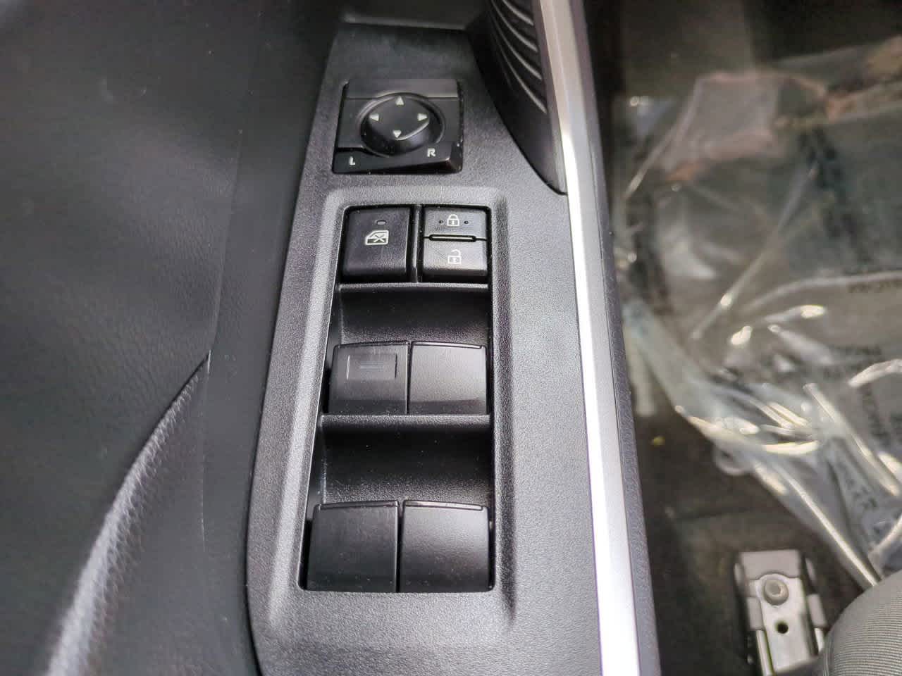 Thumbnail: 2024 Toyota RAV4 - 21