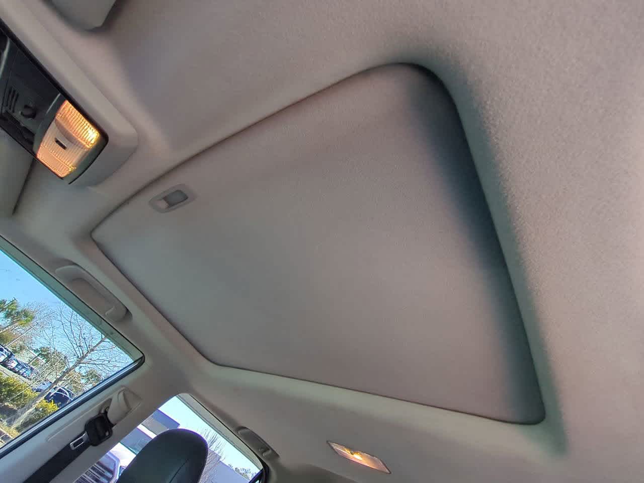 Thumbnail: 2011 Toyota 4Runner - 19