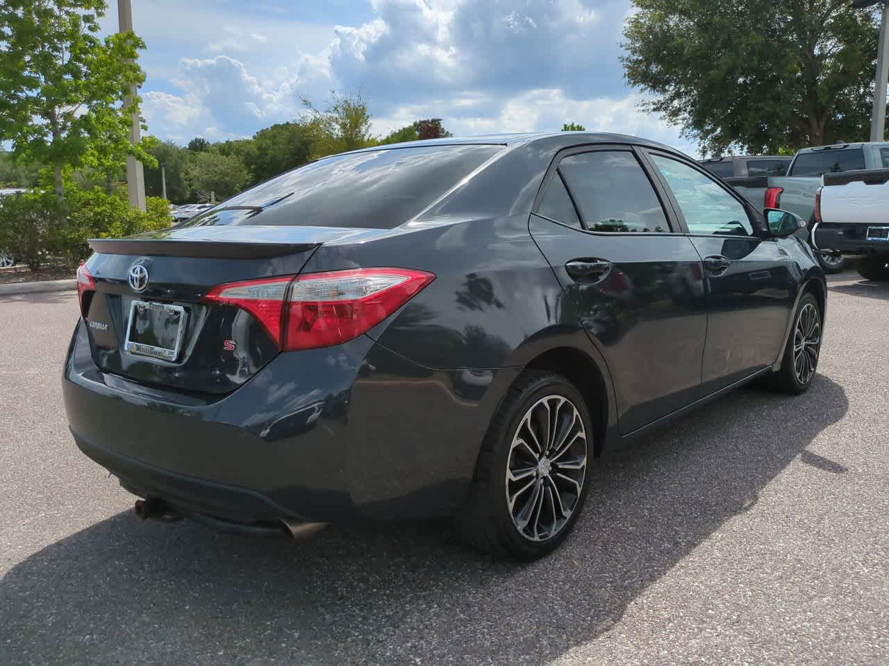 Thumbnail: 2015 Toyota Corolla - 6