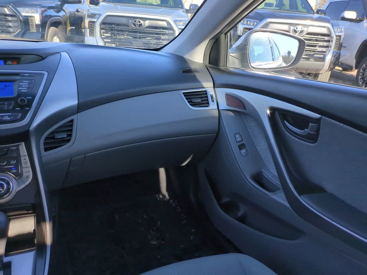 Thumbnail: 2013 Hyundai Elantra - 16